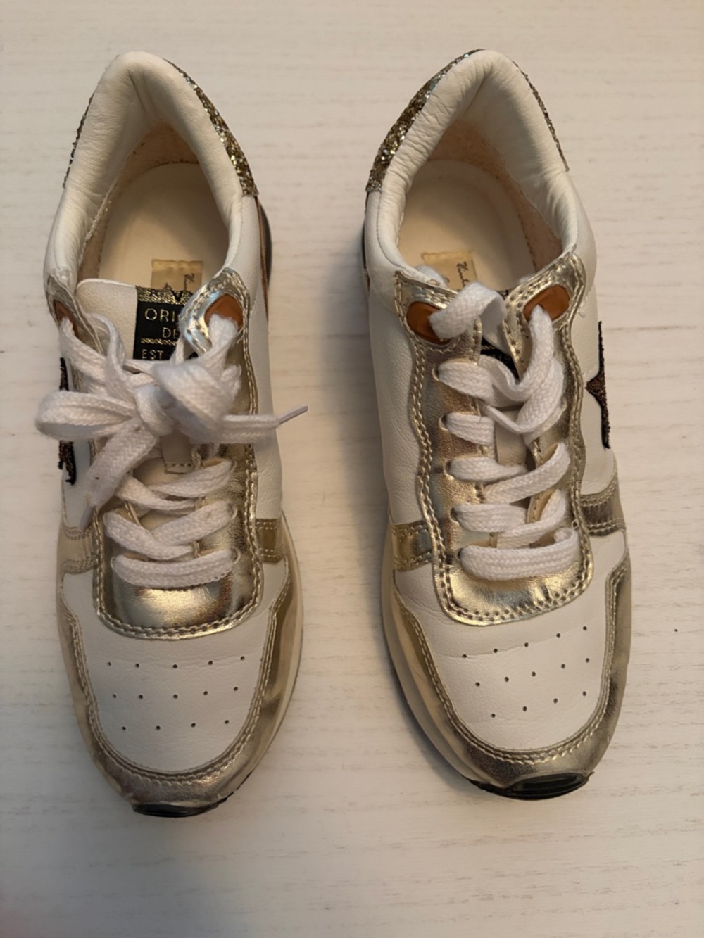 Vintage Havana White and Gold Metallic Low-Top Sneakers
